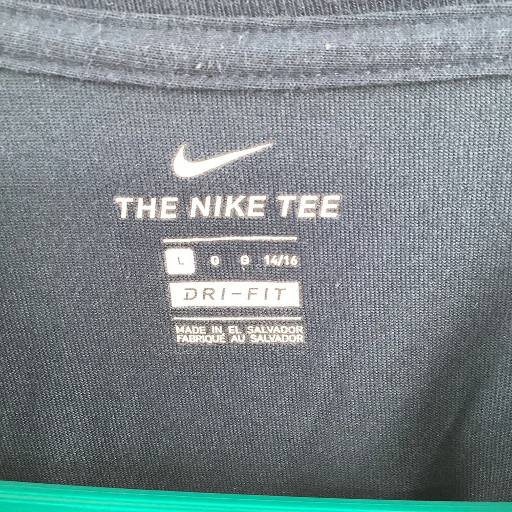 Boys Nike NFL Seattle Seahawks Football Long Sleeve Tshirt- Youth Large‎
